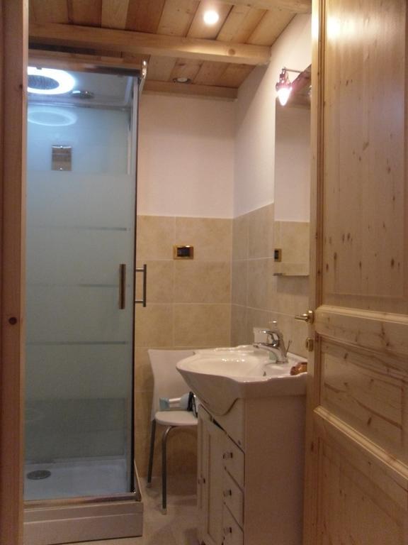 B&B Fragus E Saboris De Sardigna Sadali Ruang foto