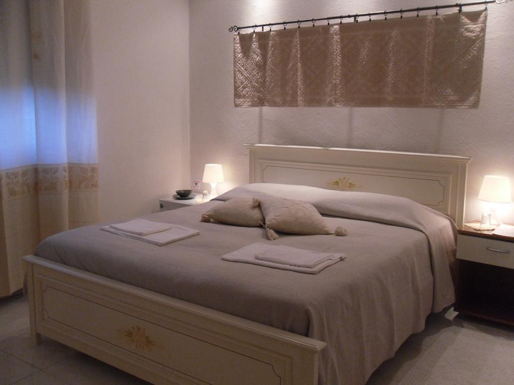 B&B Fragus E Saboris De Sardigna Sadali Ruang foto