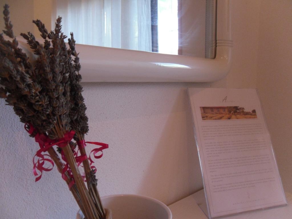 B&B Fragus E Saboris De Sardigna Sadali Ruang foto